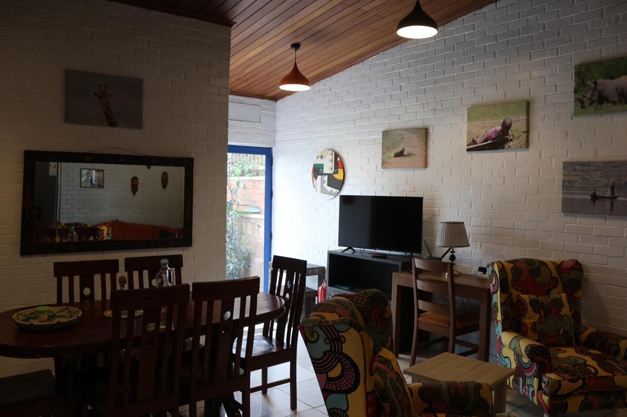 Umusambi B&B 키갈리 외부 사진